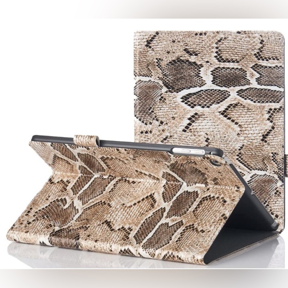 Chic Geeks iPad Case Vegan Python‎ Protective Cover for Pro 12.9 New in Box